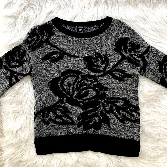 GAP Knit Sweater with Flower Graphic - Picture 5 of 12
